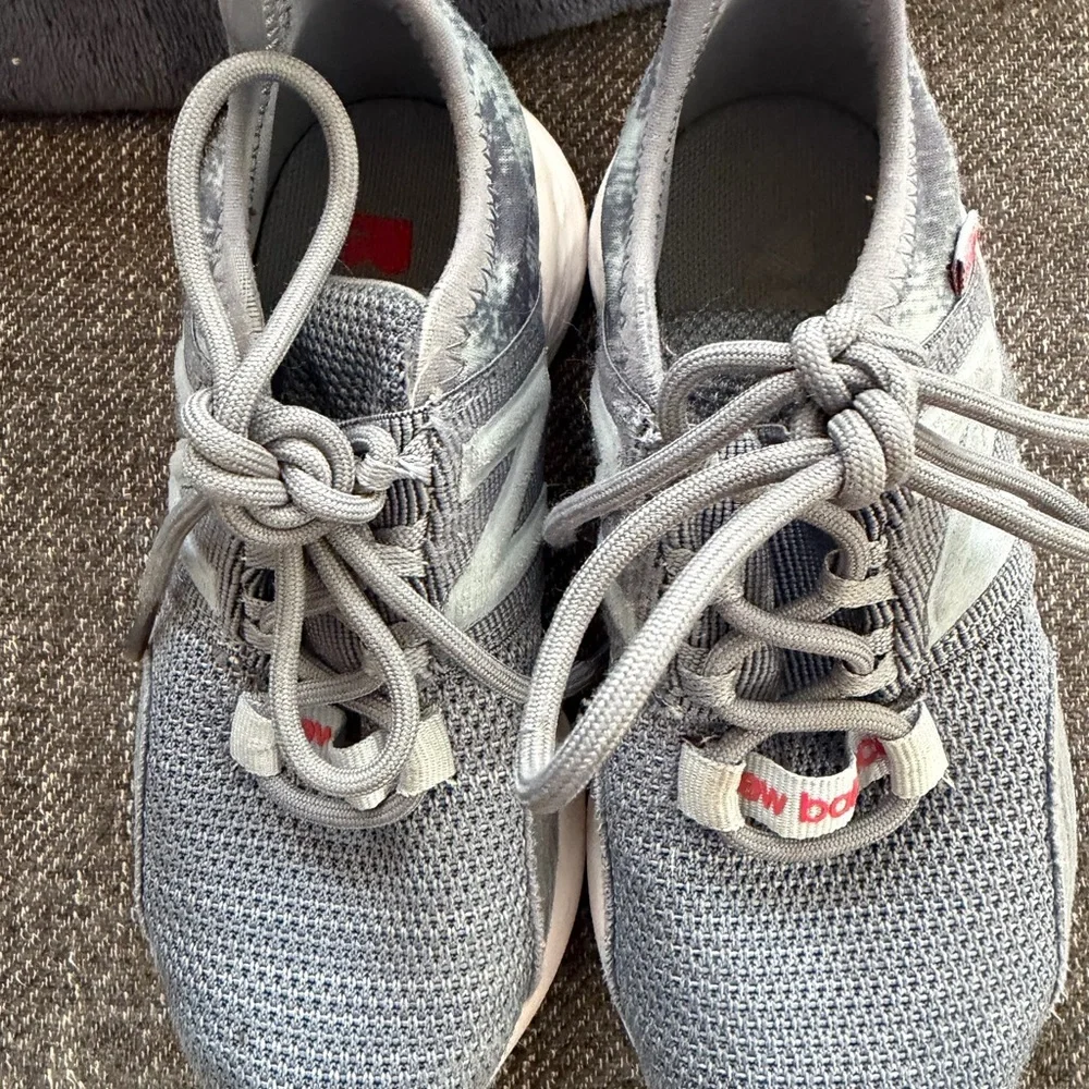 New Balance Fresh Foam Roav Running Shoes Kids Size 10.5 Steel Blue White￼ - Picture 4 of 13